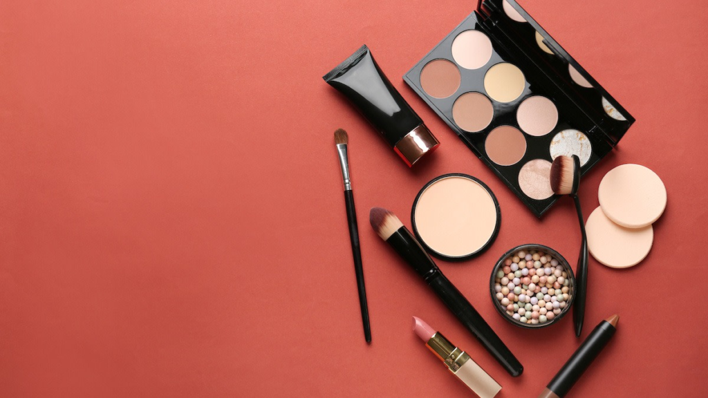 Beauty tools for skincare, haircare, and makeup, including facial rollers, makeup brushes, sponges, combs, and hair styling tools.