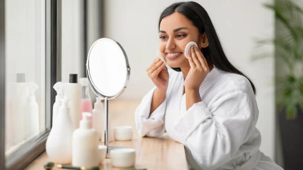 Beauty tools for skincare, haircare, and makeup, including facial rollers, makeup brushes, sponges, combs, and hair styling tools.