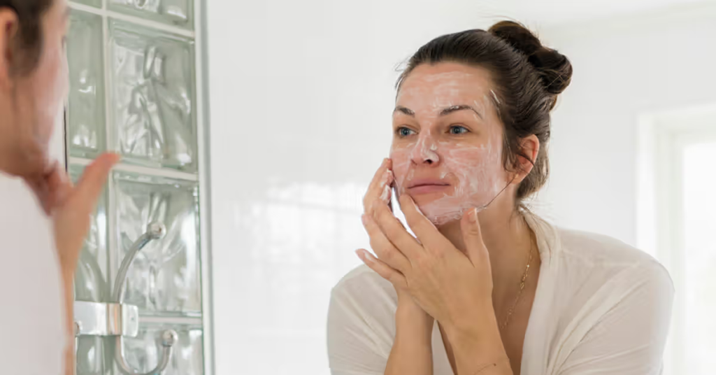 Glowing skin tips with a simple everyday skincare routine for healthy, fresh-looking skin in 2026.